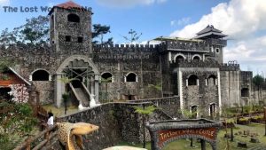The Lost World Park _ Batu Alien